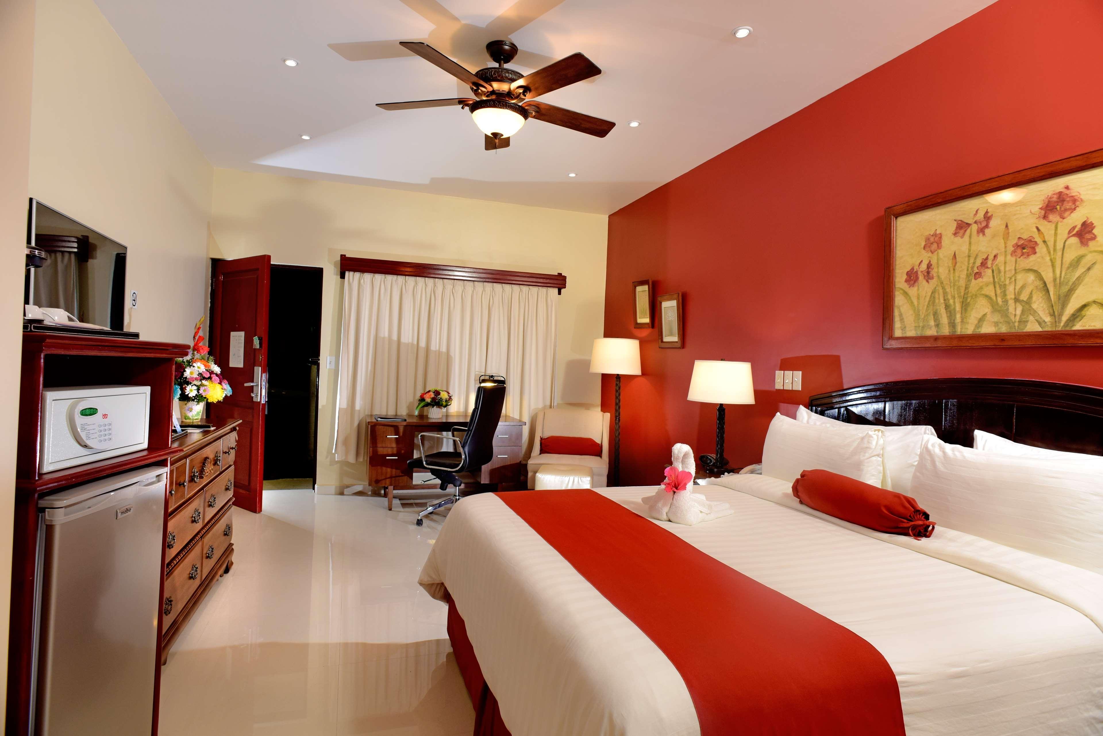 Best Western Plus Belize Biltmore Plaza Cidade de Belize Exterior foto