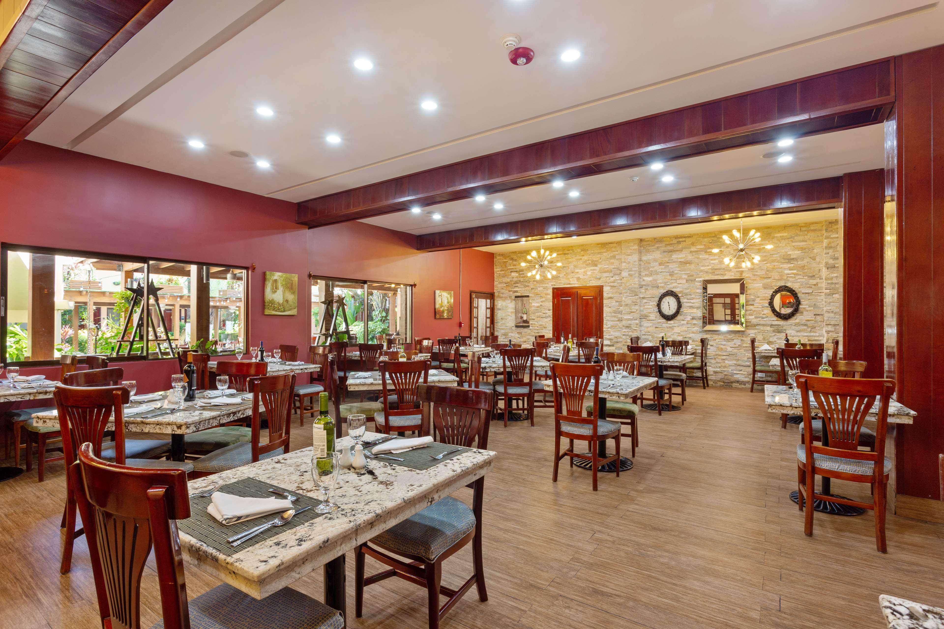 Best Western Plus Belize Biltmore Plaza Cidade de Belize Exterior foto